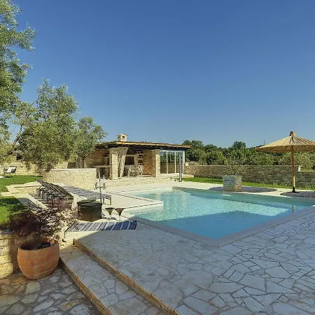 Vila Charming With Heated Pool Near Rovinj *
