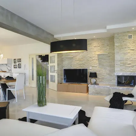 Charming With Heated Pool Near Rovinj Vila Rovinjsko Selo