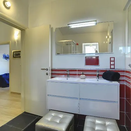 Charming With Heated Pool Near Rovinj *