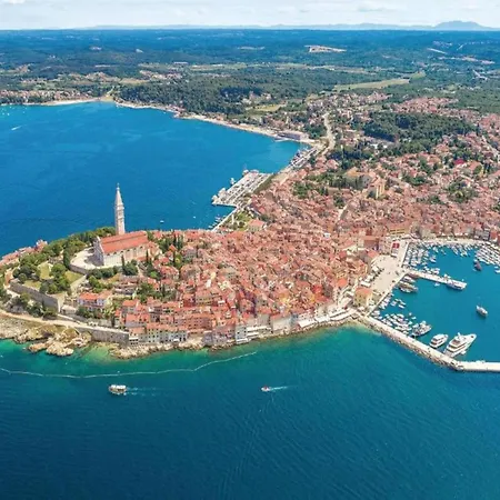 In Rovinj With Pool And Sauna